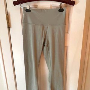 Sage Green RARE Lululemon Wunder Under Pant | 28" Inseam